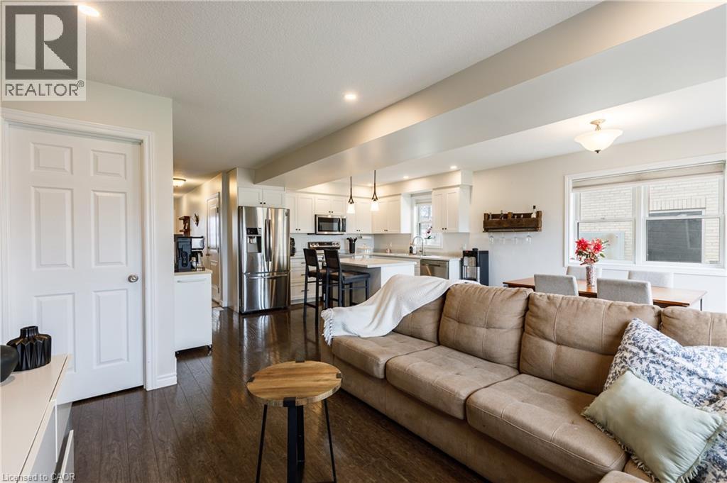 32 FREDERICK Street, Stratford, Ontario, N5A3V4 — Photo 12