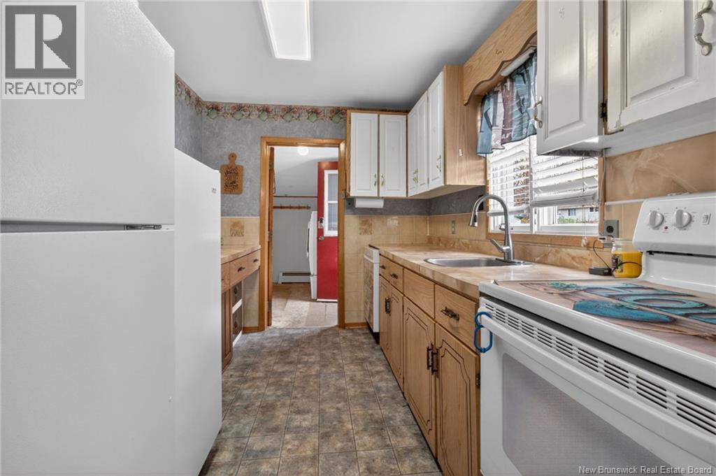 64 Connaught Avenue - 9