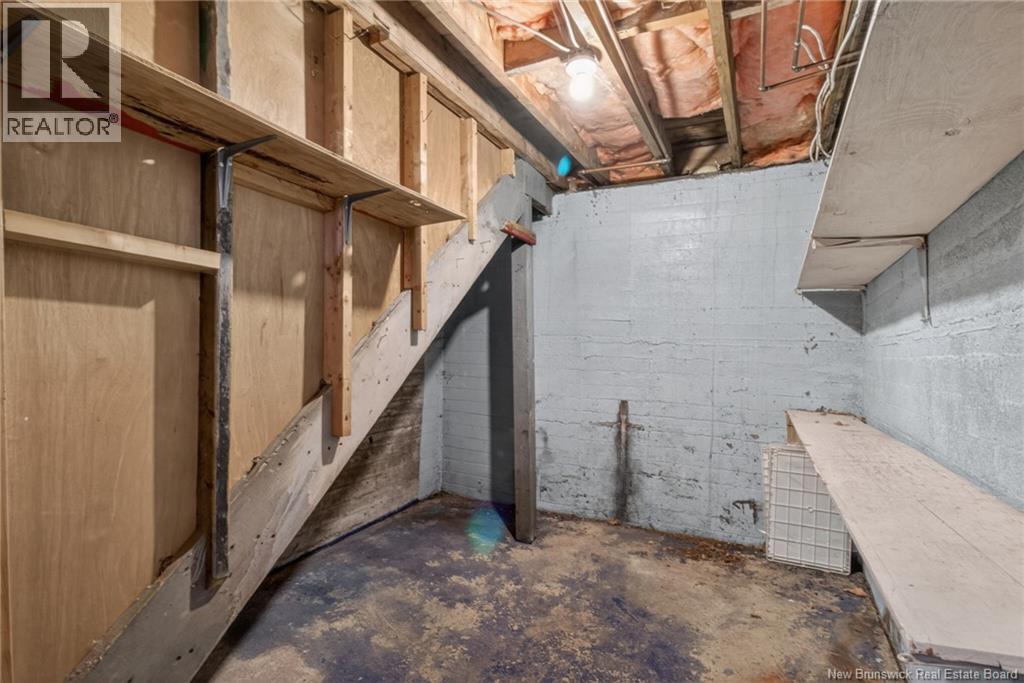 64 Connaught Avenue - 33