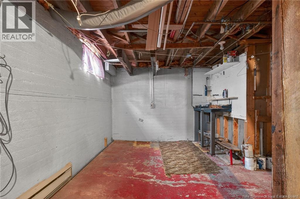 64 Connaught Avenue - 32