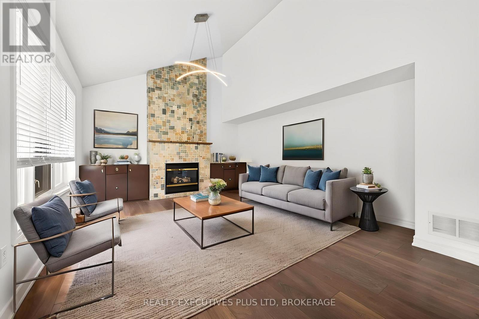 389 WRIGHT CRESCENT - 10