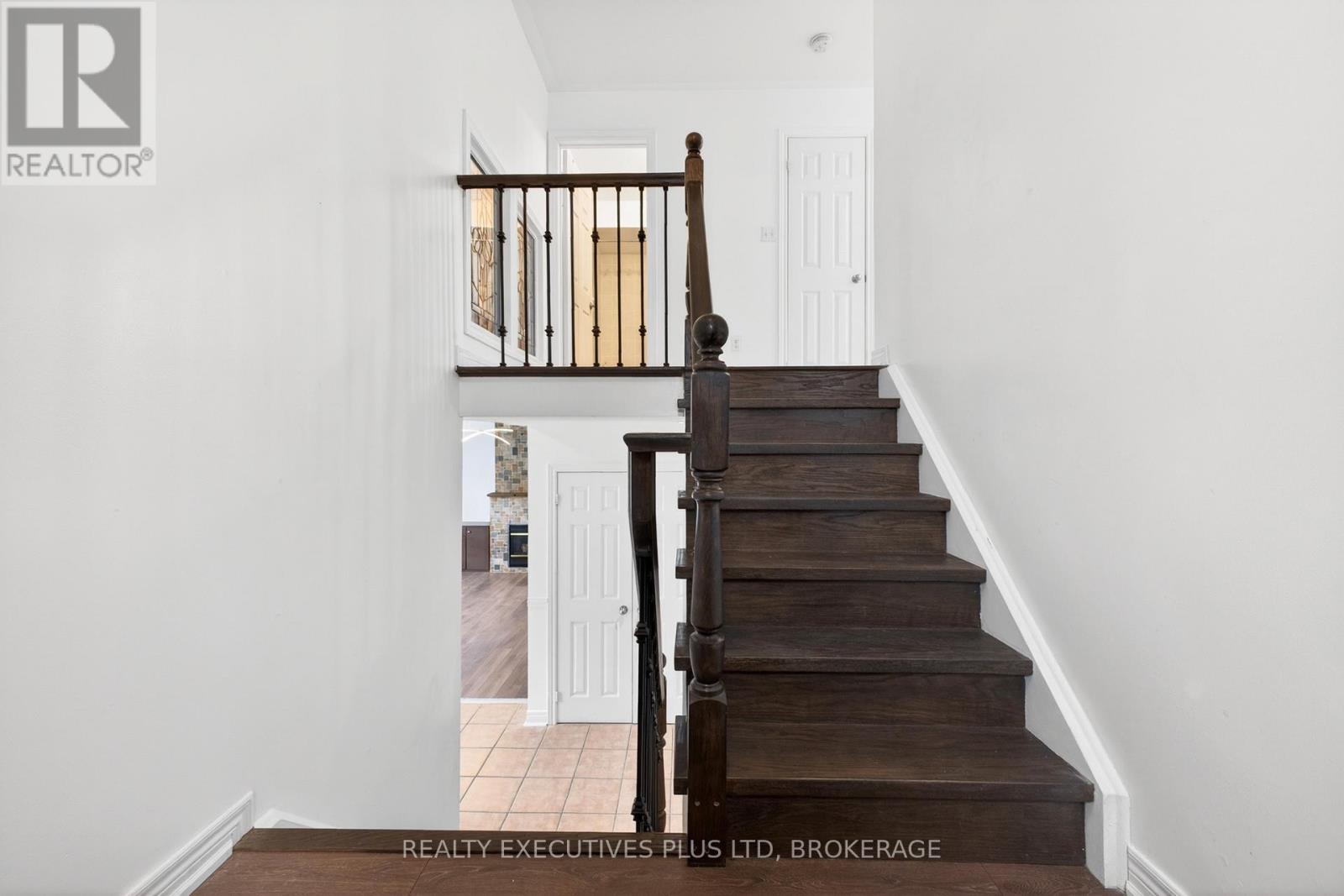 389 WRIGHT CRESCENT - 16