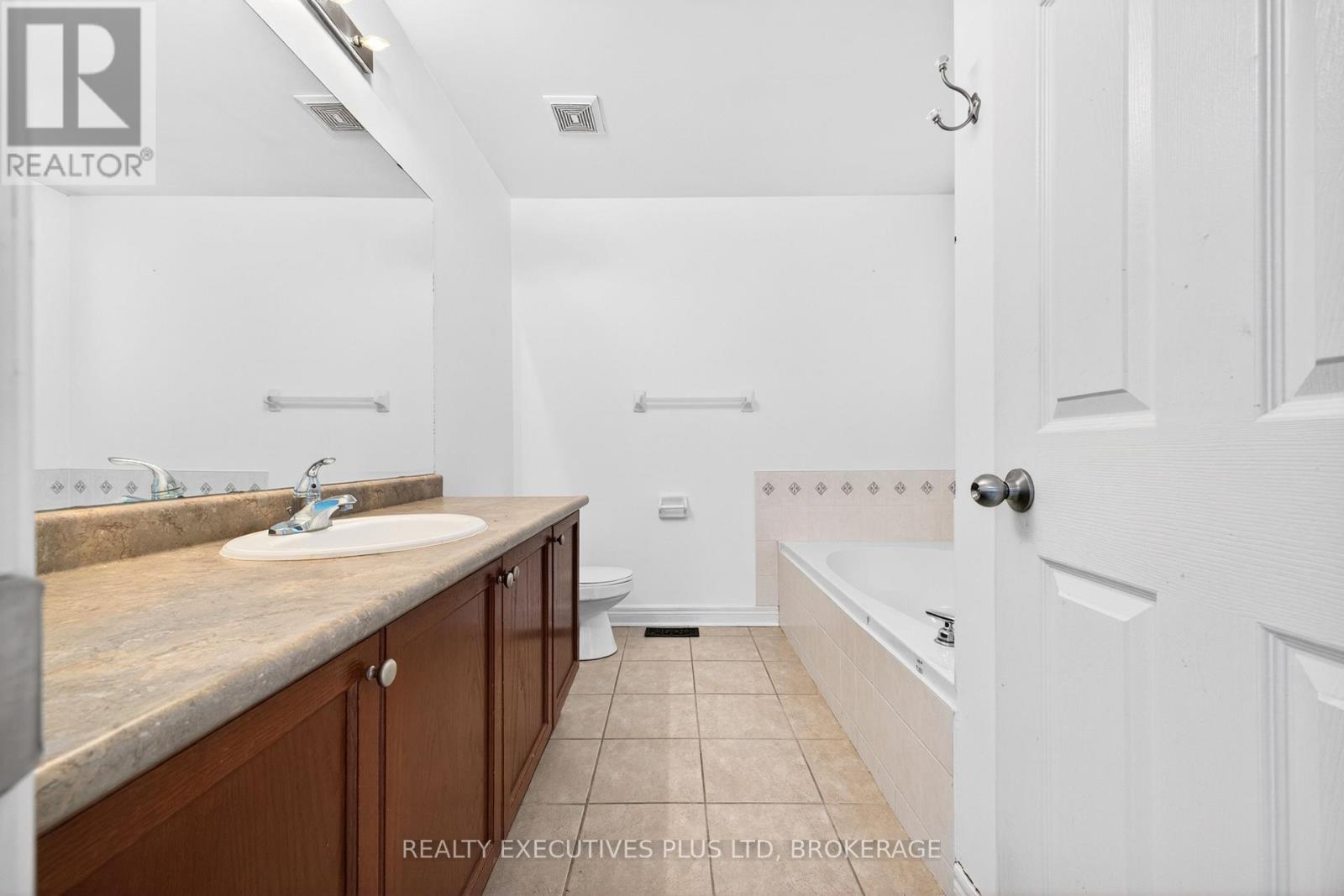 389 WRIGHT CRESCENT - 21