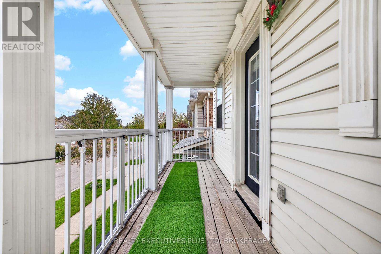 389 WRIGHT CRESCENT - 26