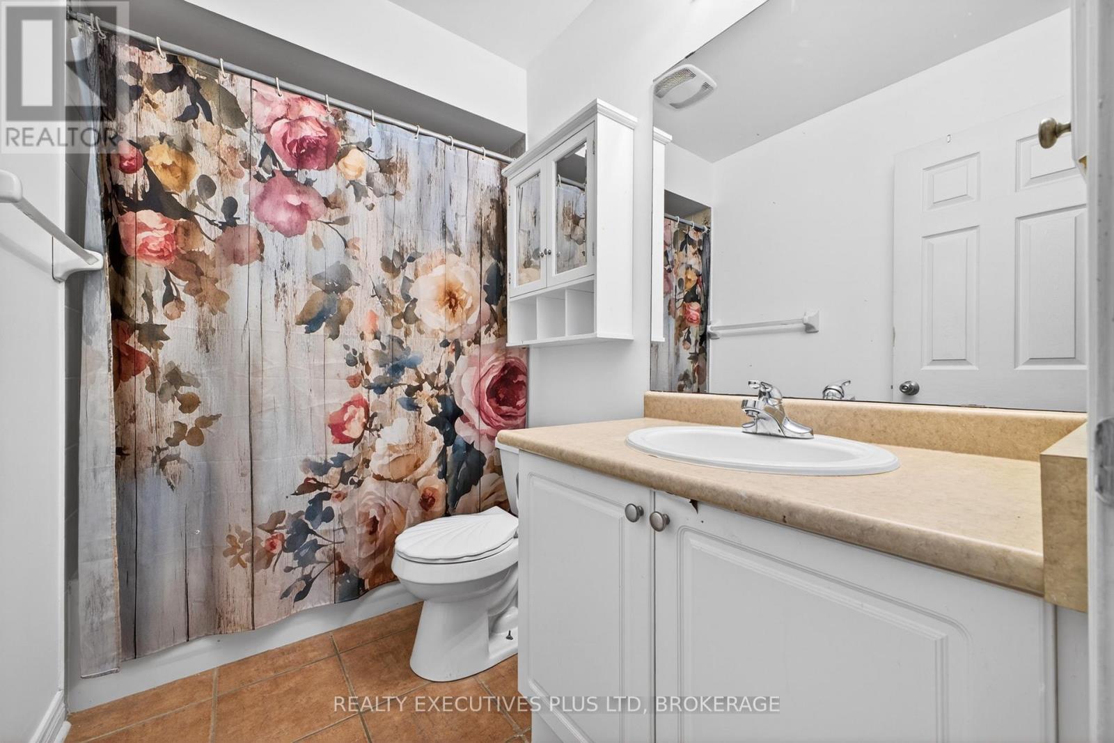 389 WRIGHT CRESCENT - 28