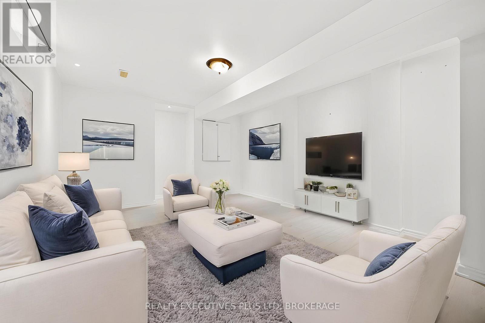 389 WRIGHT CRESCENT - 33