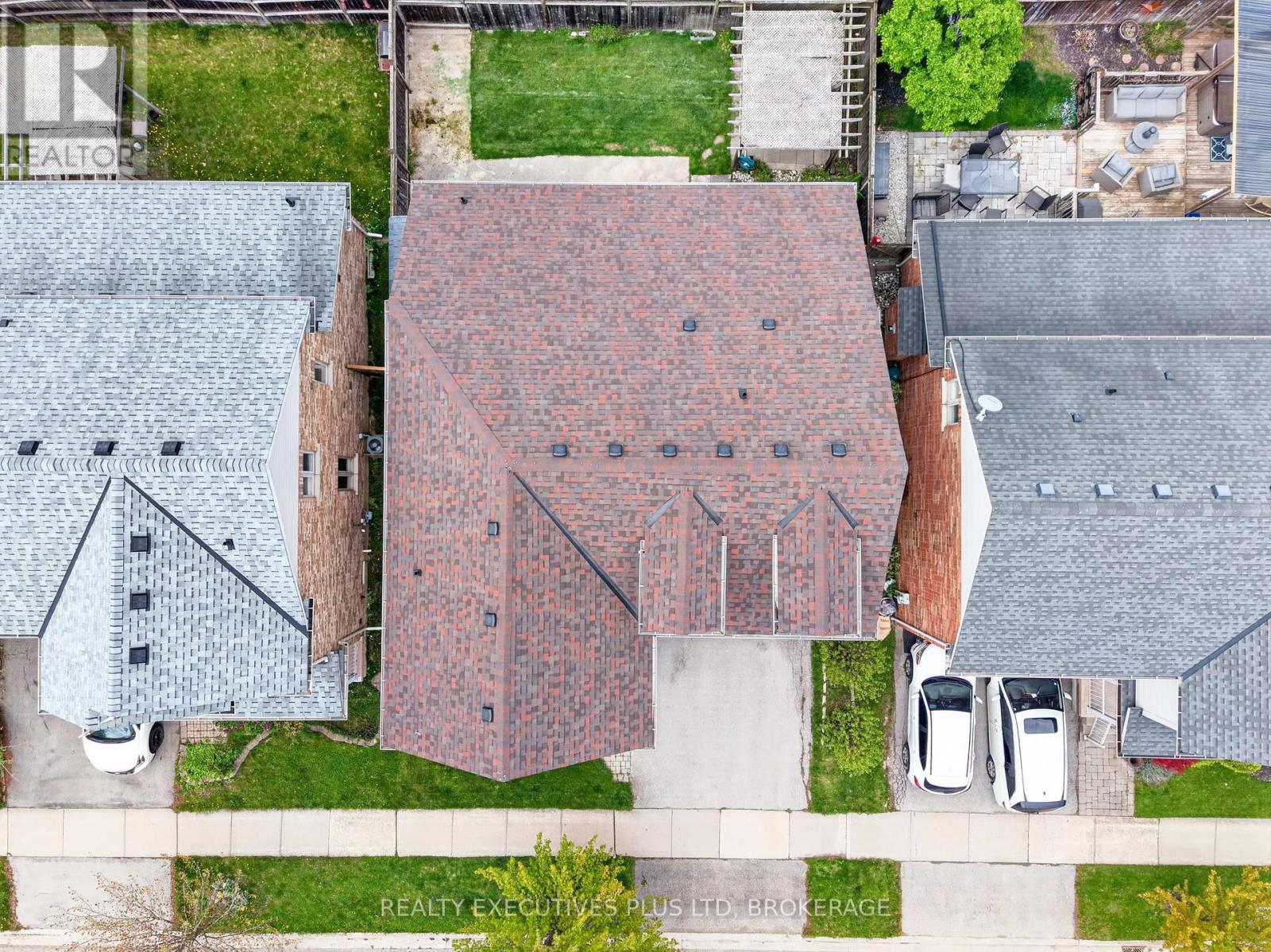 389 WRIGHT CRESCENT - 40