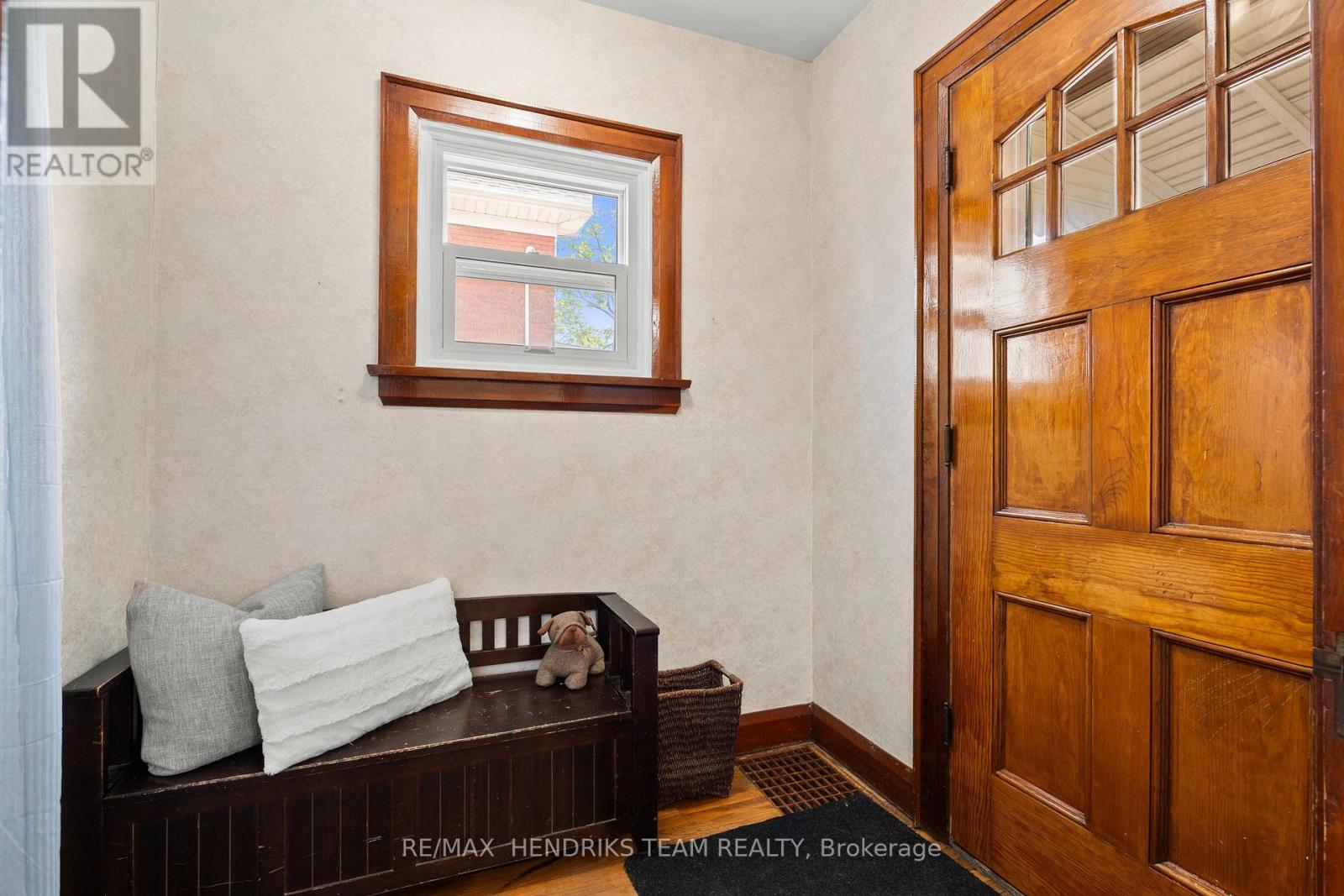 70 CARLETON STREET N - Image 3