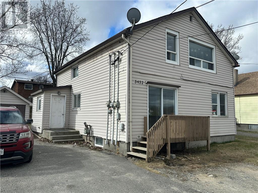 3432 Falconbridge Highway - 2