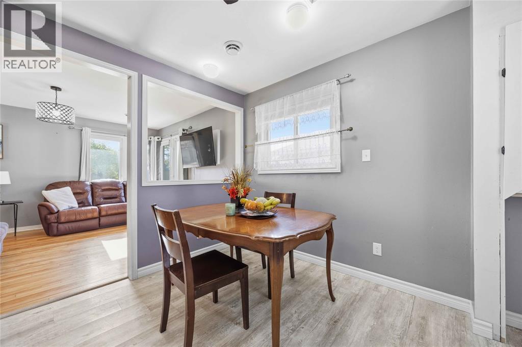 131 Evergreen DRIVE, Sarnia, Ontario, N7T4M2 — Photo 6