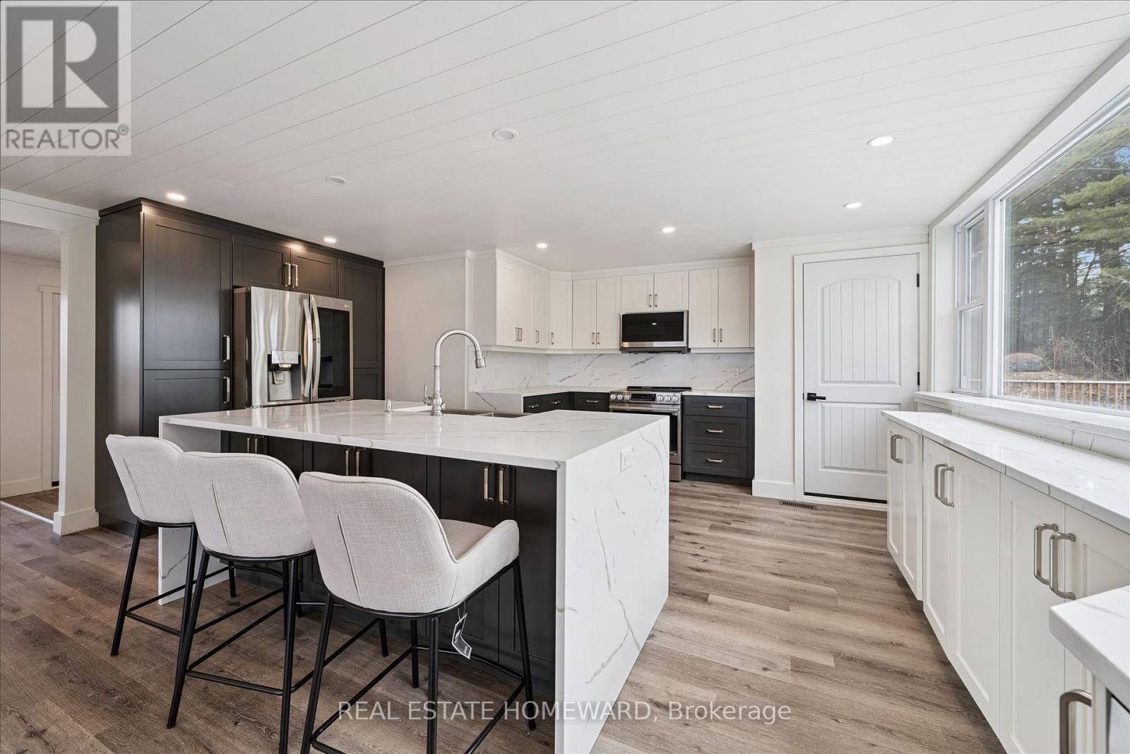 1085 AUSTIN LANE - 16