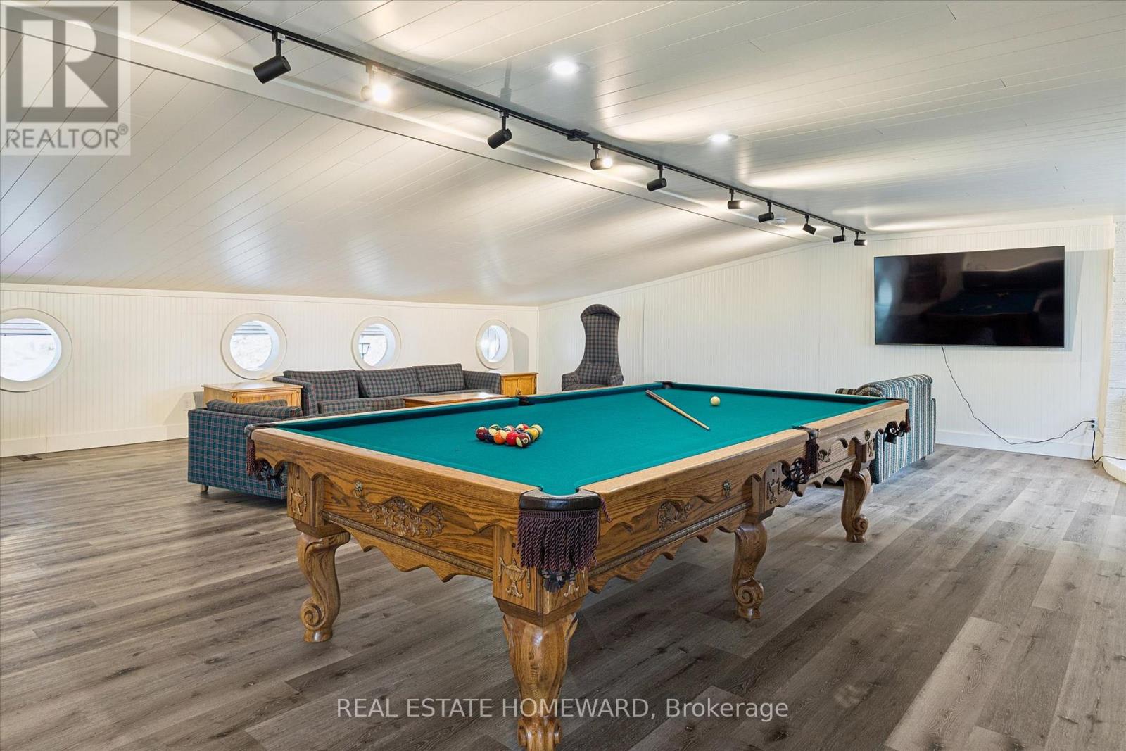 1085 AUSTIN LANE - 23
