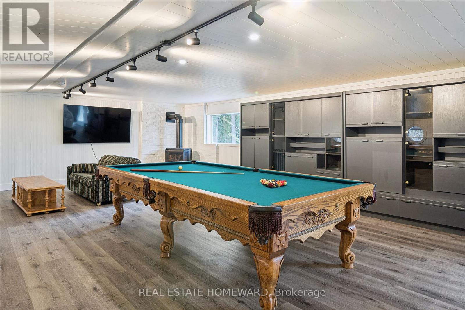 1085 AUSTIN LANE - 24