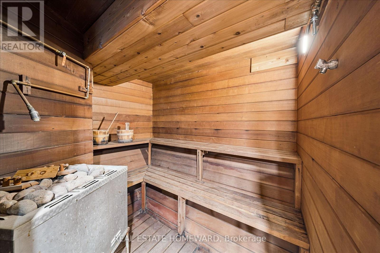 1085 AUSTIN LANE - 29