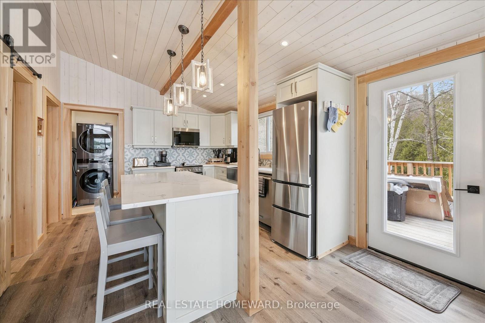 1085 AUSTIN LANE - 39