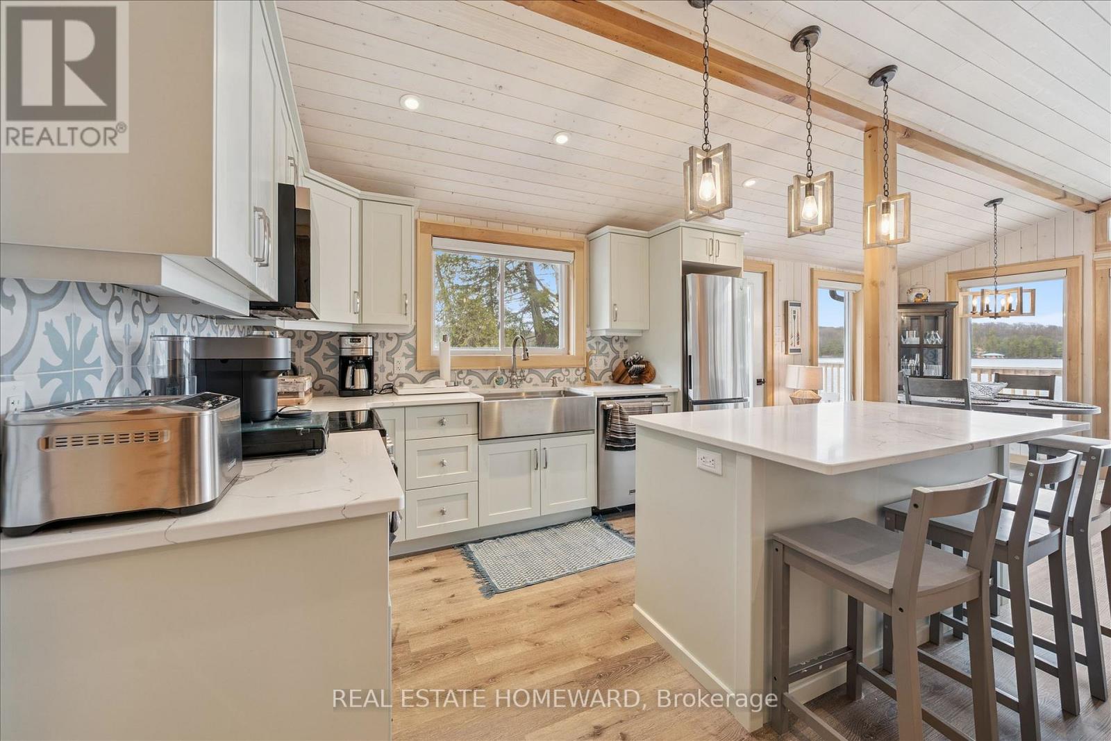 1085 AUSTIN LANE - 40