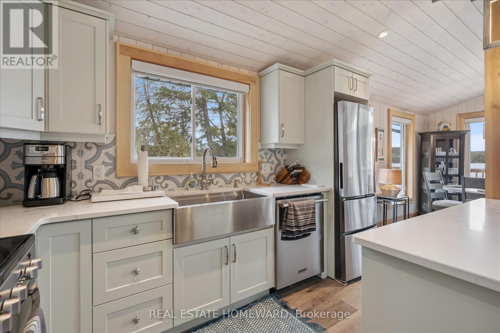1085 AUSTIN LANE - 41