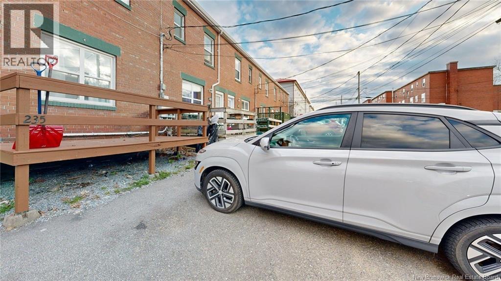 235 Gilbert Street - 19