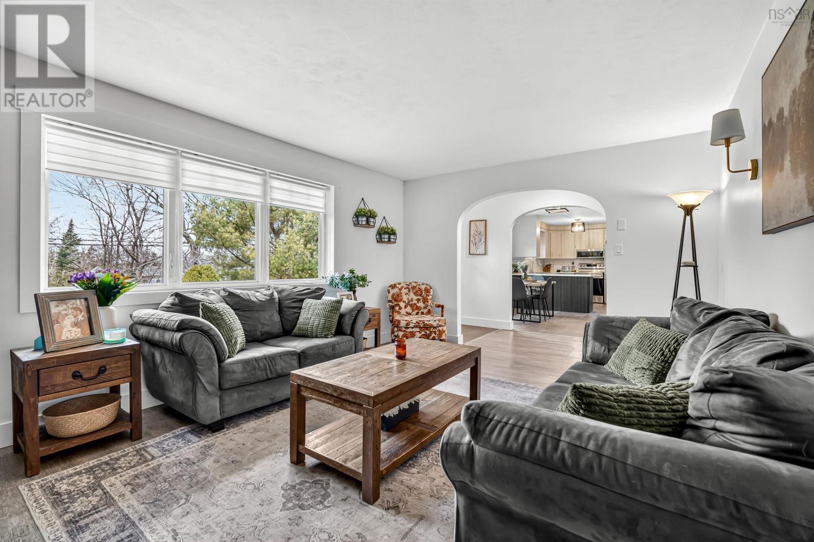 Property 28 of 48 of 2476 Prospect Road