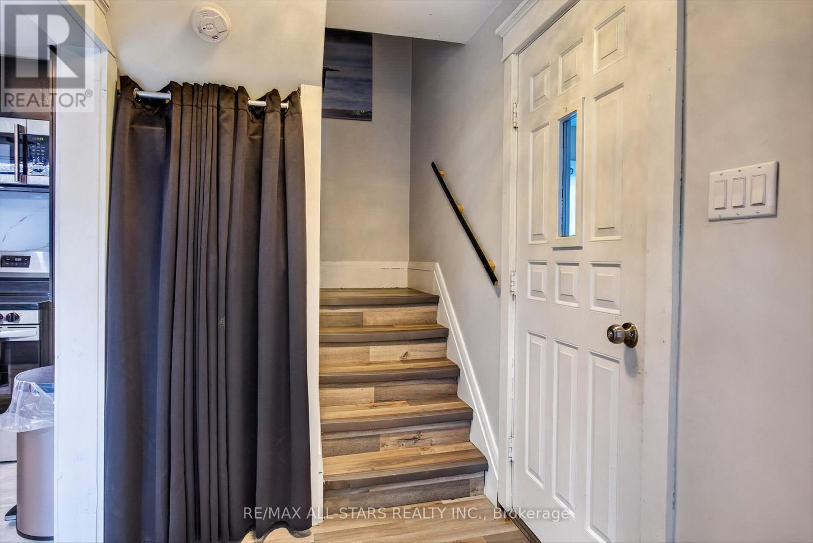 28 PRINCE STREET W - 21