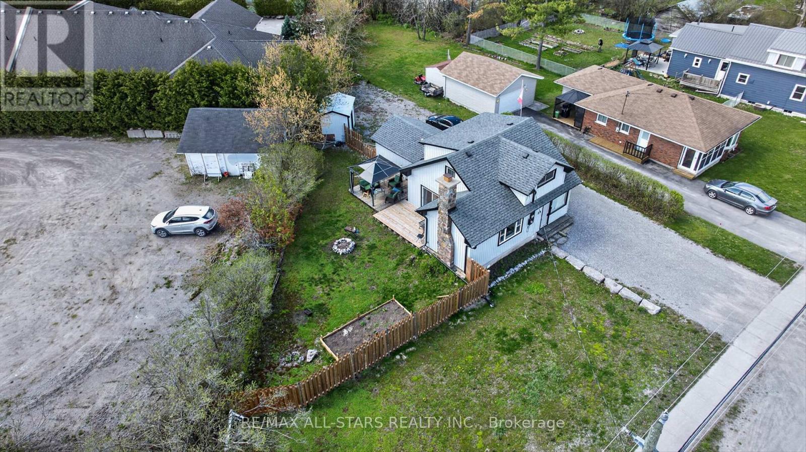 28 PRINCE STREET W - 43