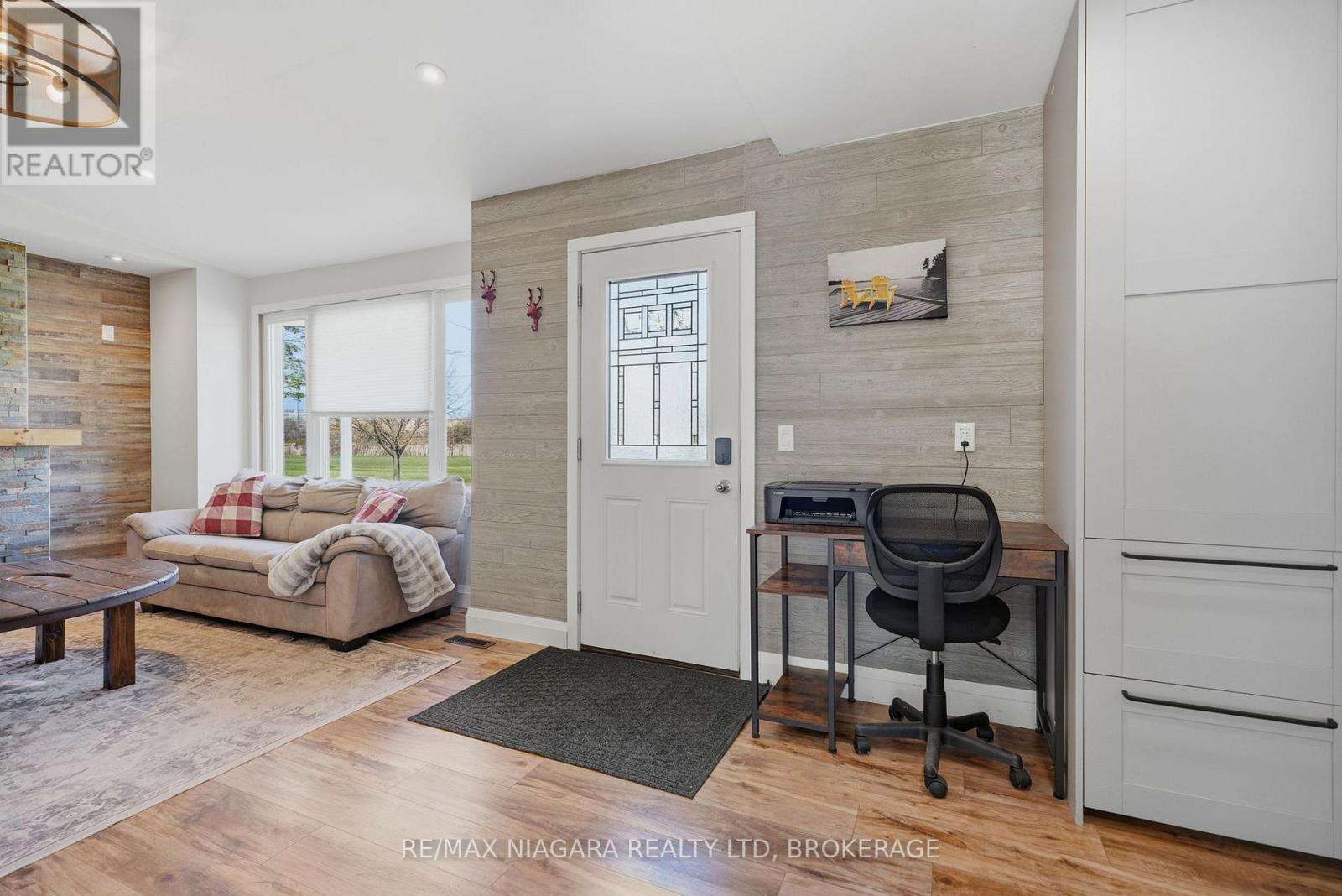 21 VERNE AVENUE - 7