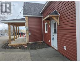 245 Pleasant, Bathurst, NB E2A3B3 Photo 9