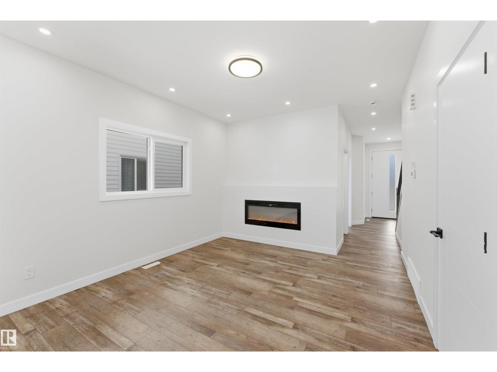 12447 47 ST NW, Edmonton