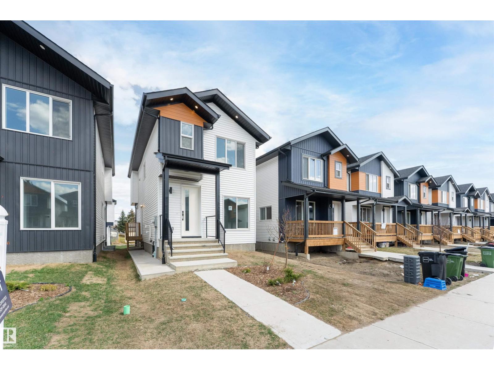 12447 47 ST NW, Edmonton