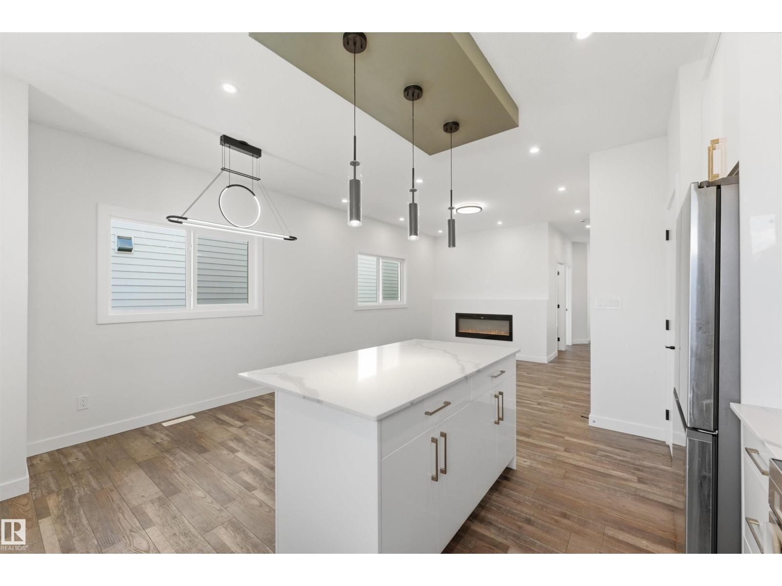 12447 47 ST NW, Edmonton