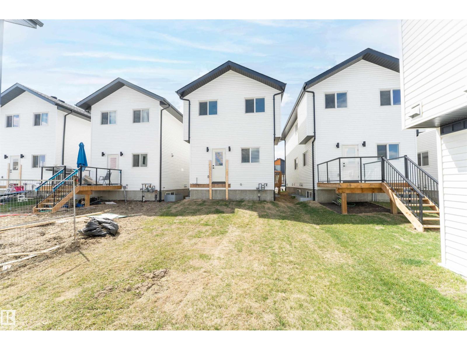 12447 47 ST NW, Edmonton