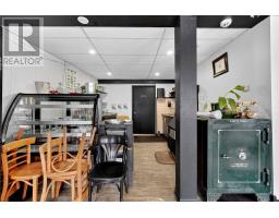 218 Water Street thumbnail 16