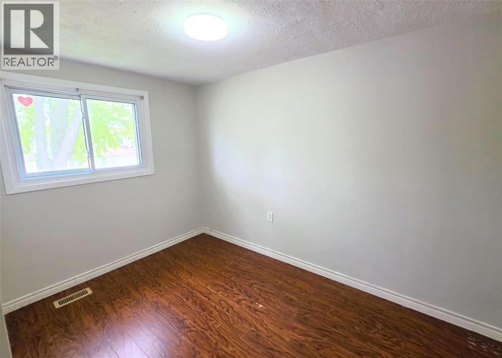 322 Somerset CRESCENT, Sarnia, Ontario, N7S4G1 — Photo 12