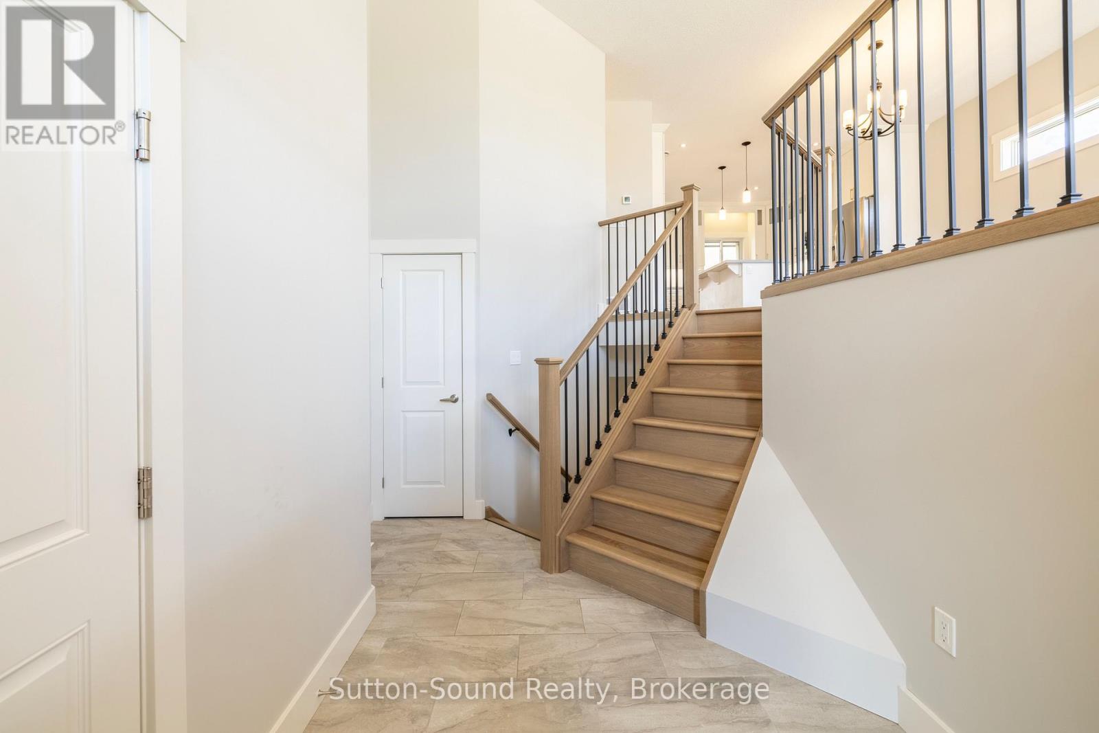 368 5TH AVE A AVENUE W - 23
