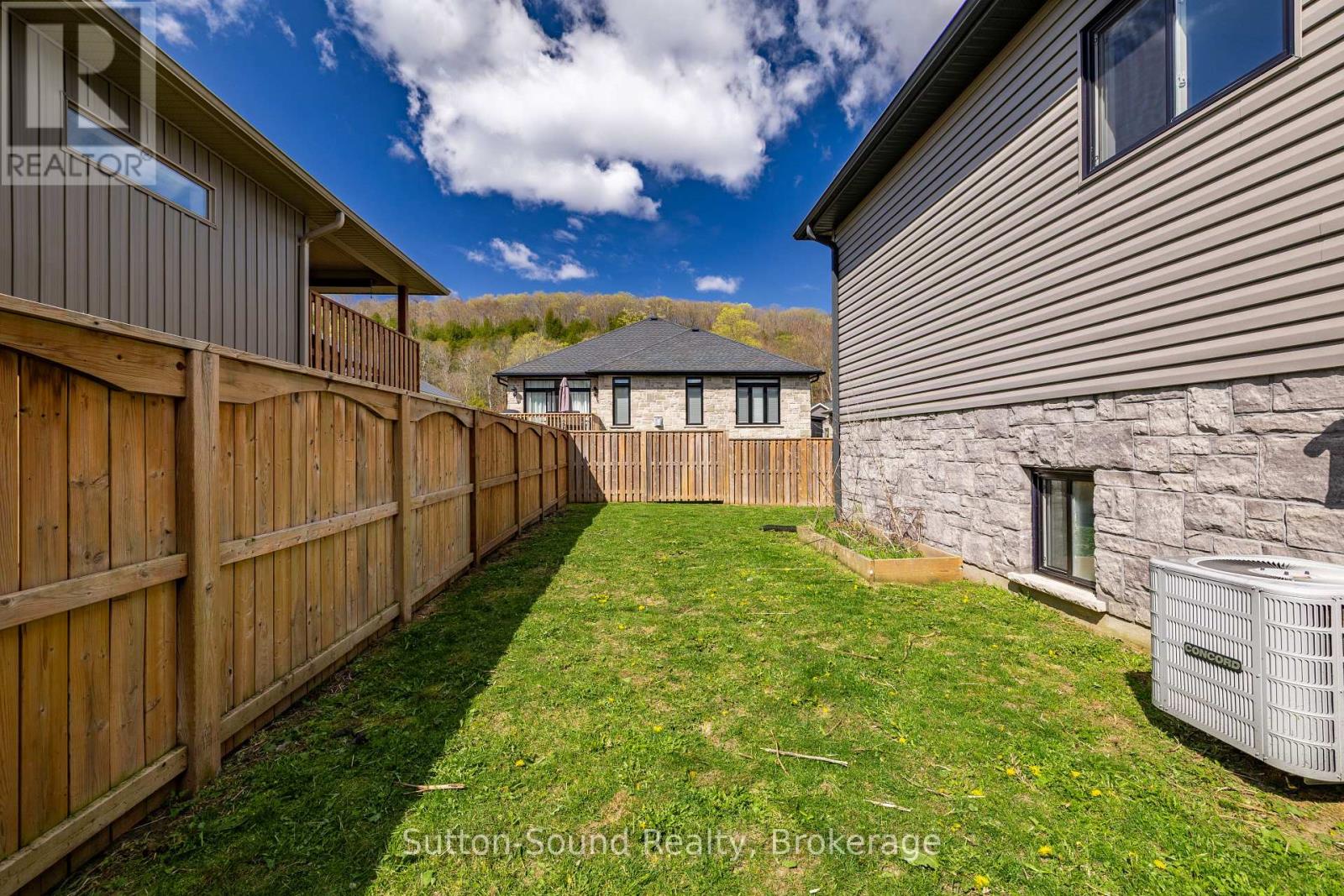 368 5TH AVE A AVENUE W - 40