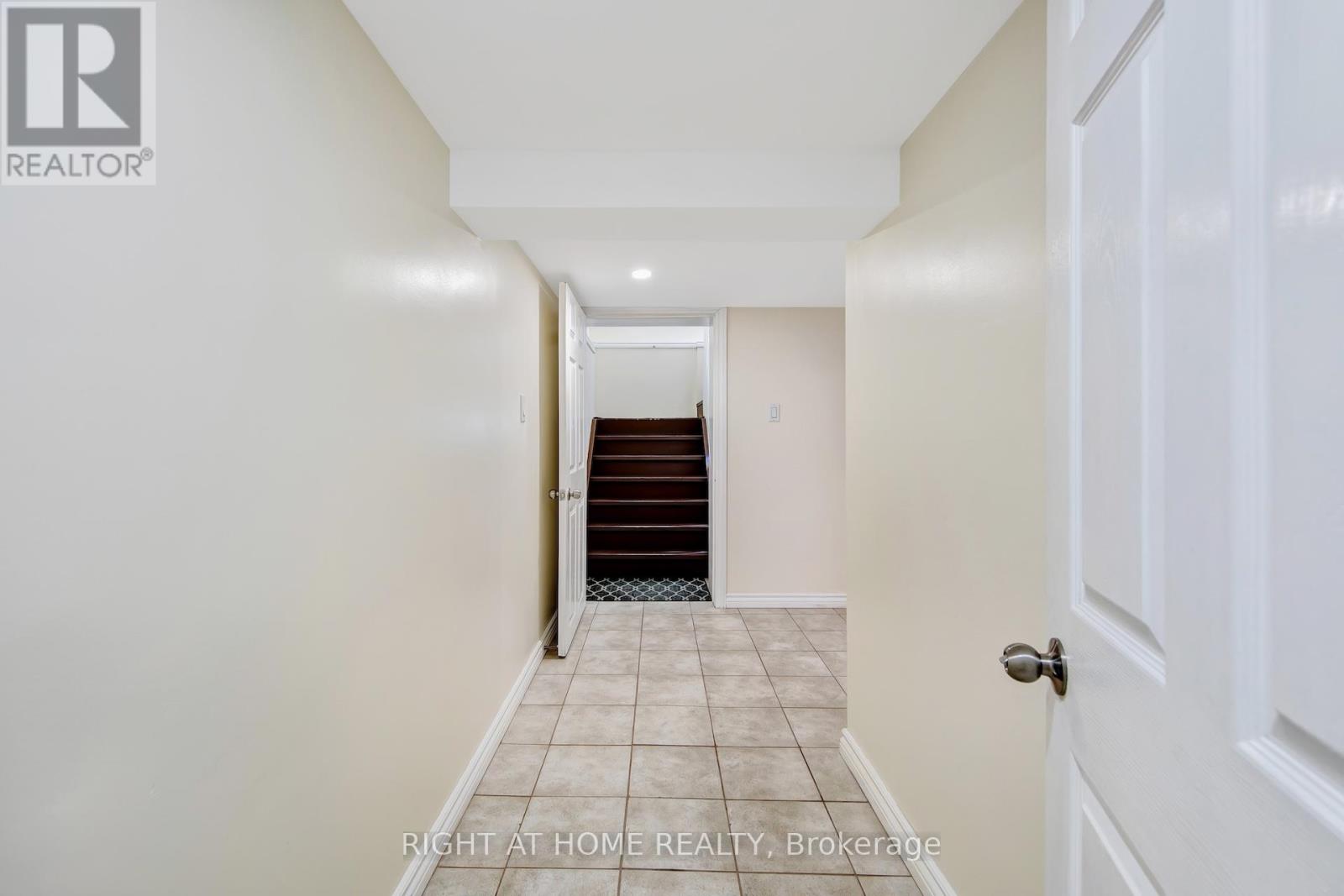 25 BURLINGAME ROAD - 22