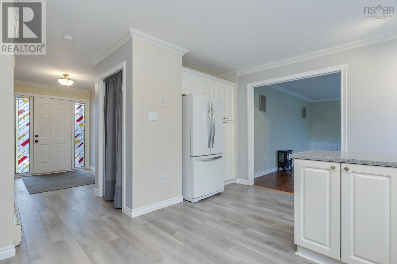 107 Lancaster Drive - 11