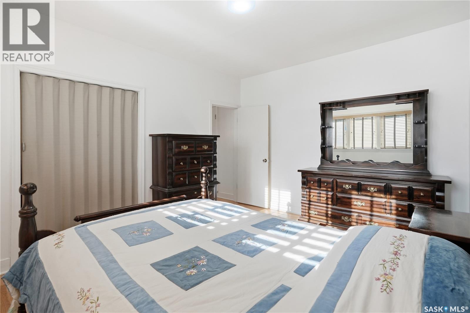 3708 Albert STREET - 24
