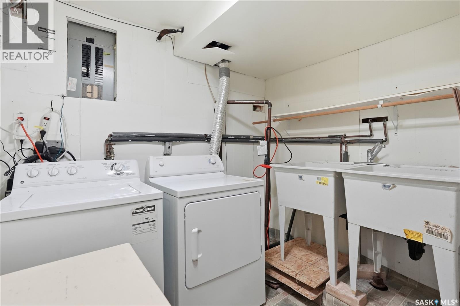 3708 Albert STREET - 42