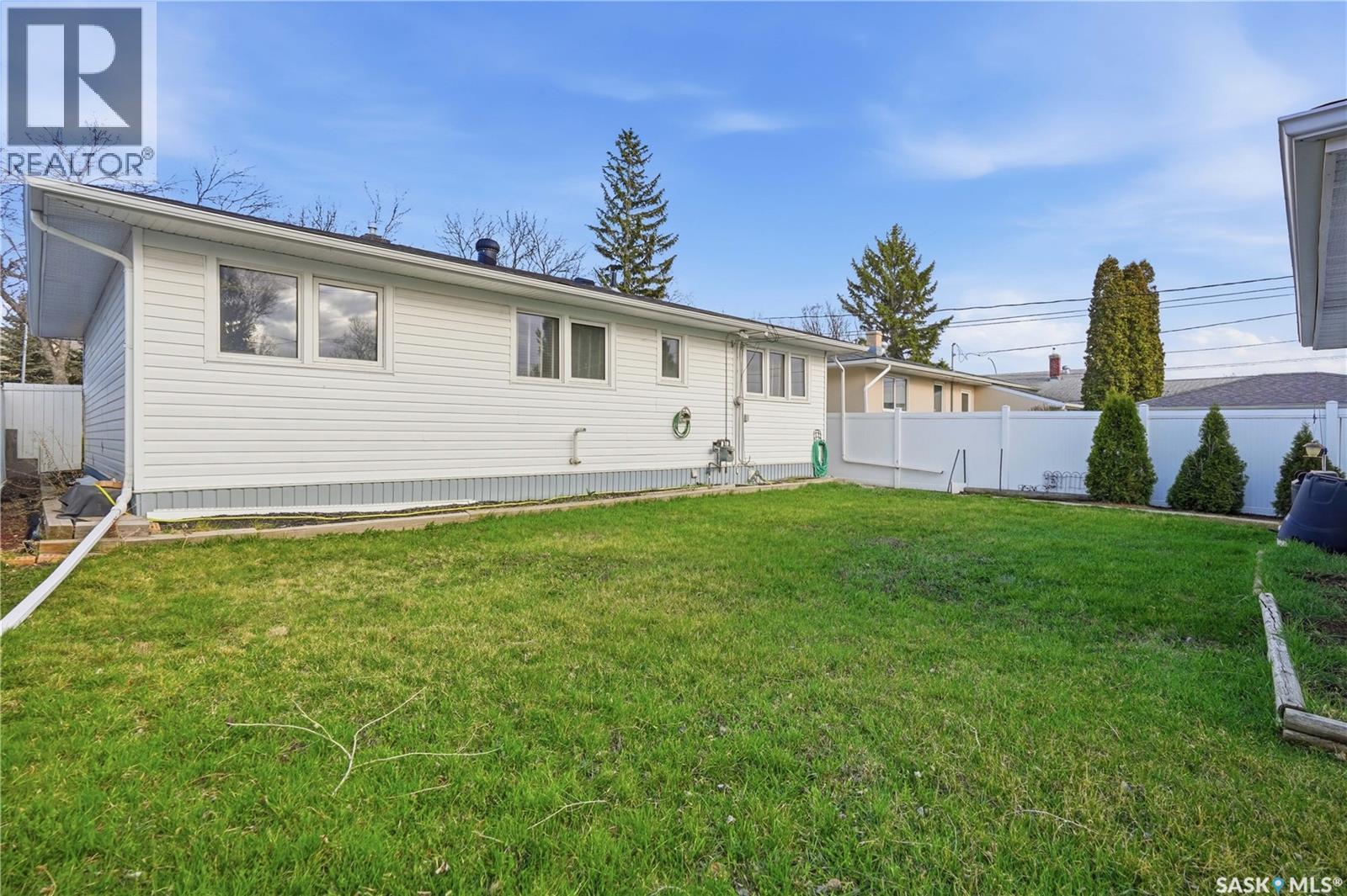 3708 Albert STREET - 48