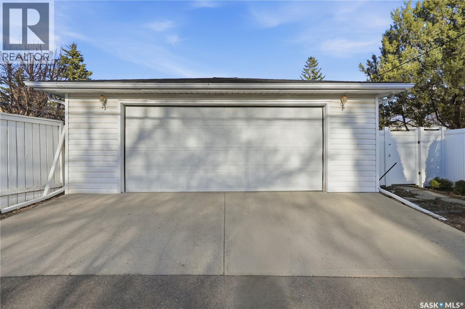 3708 Albert STREET - 50