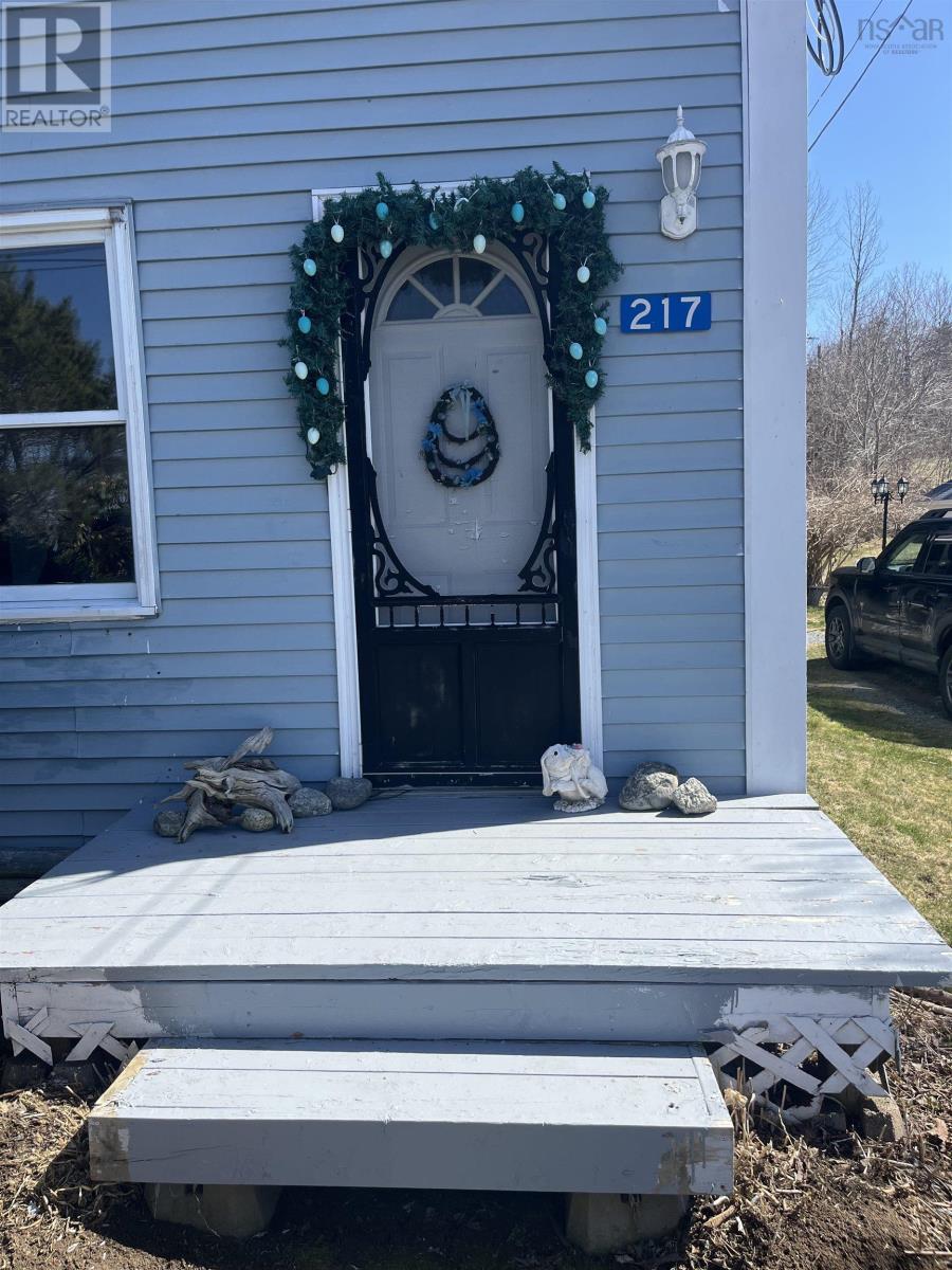 217 Waterloo Street - Image 2