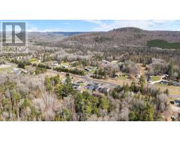 211 King Street, Unorganized Townships, ON P0H2J0 Photo 36