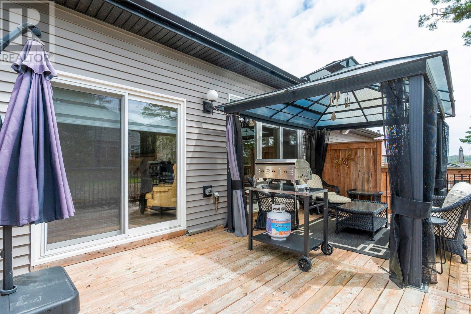 13 Helen Creighton Court - 46