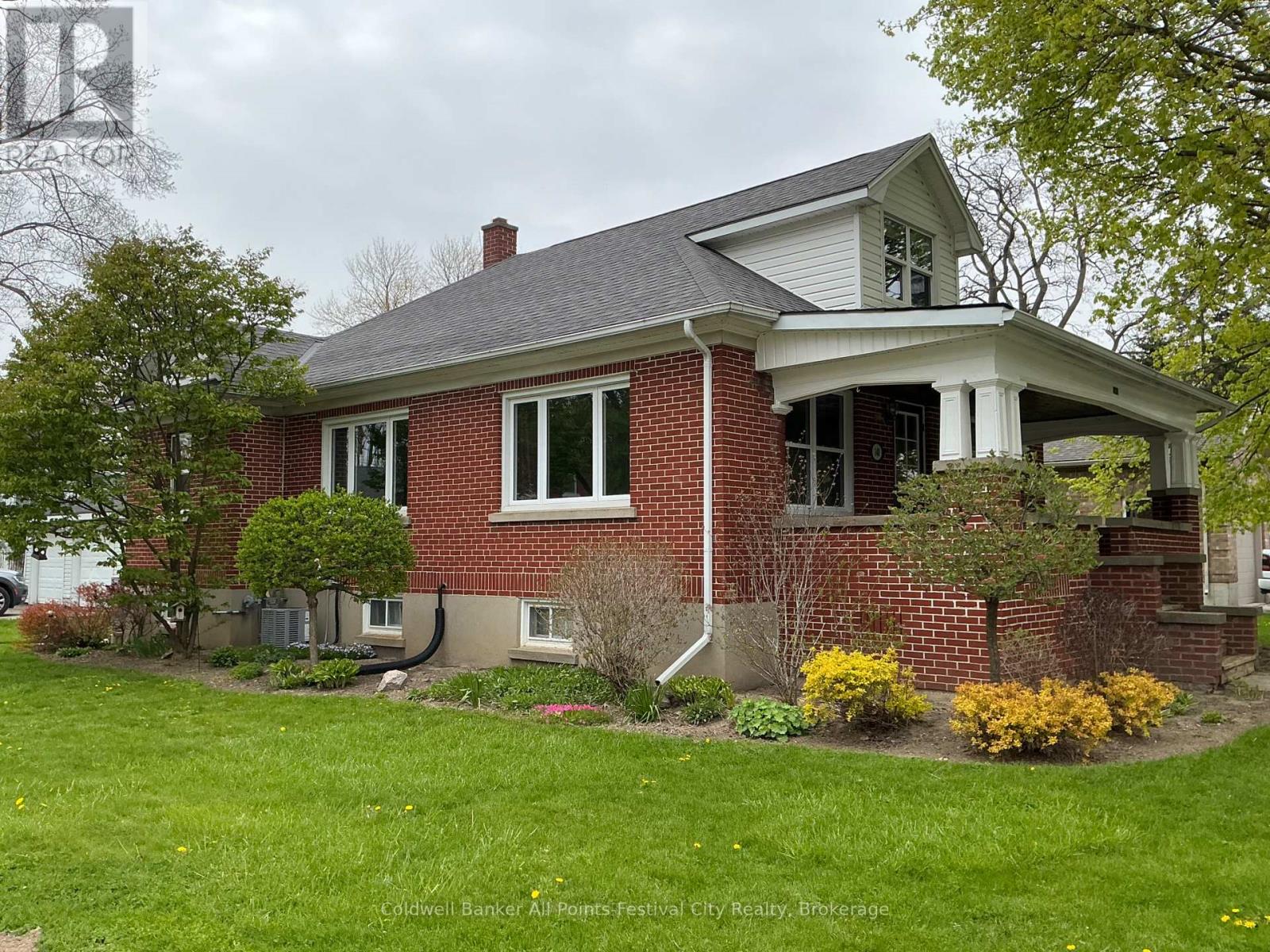 148 WELLINGTON STREET - 3