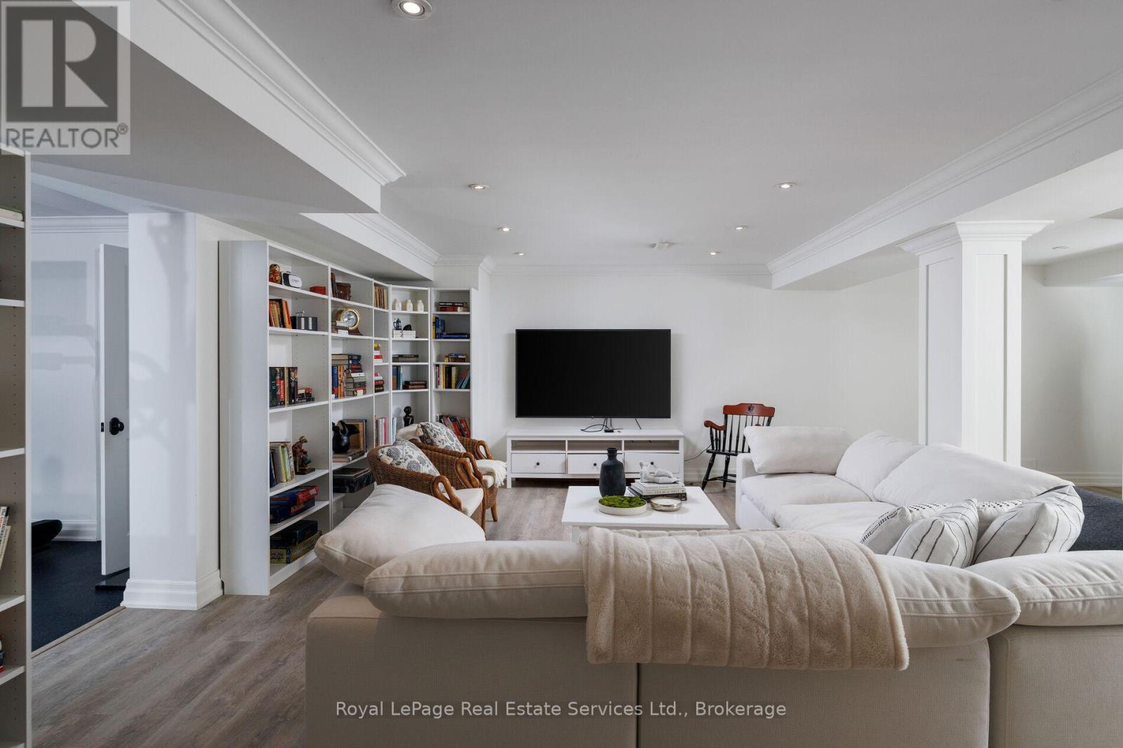 528 MICHAEL TERRACE - 41