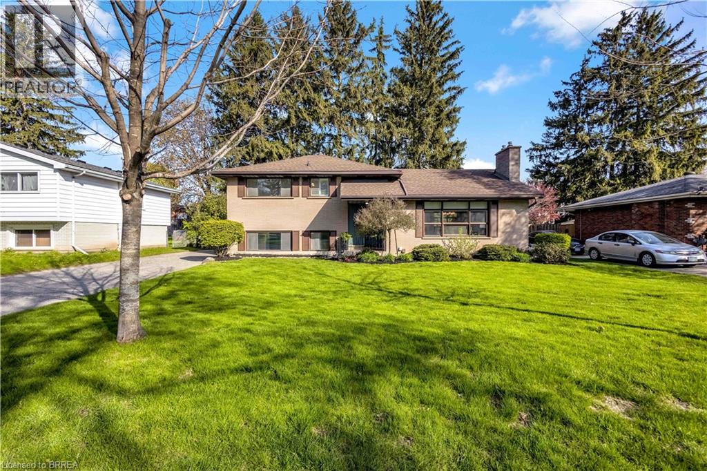 82 FORSYTHE Avenue, Brantford, Ontario, N3R3L8 — Photo 3