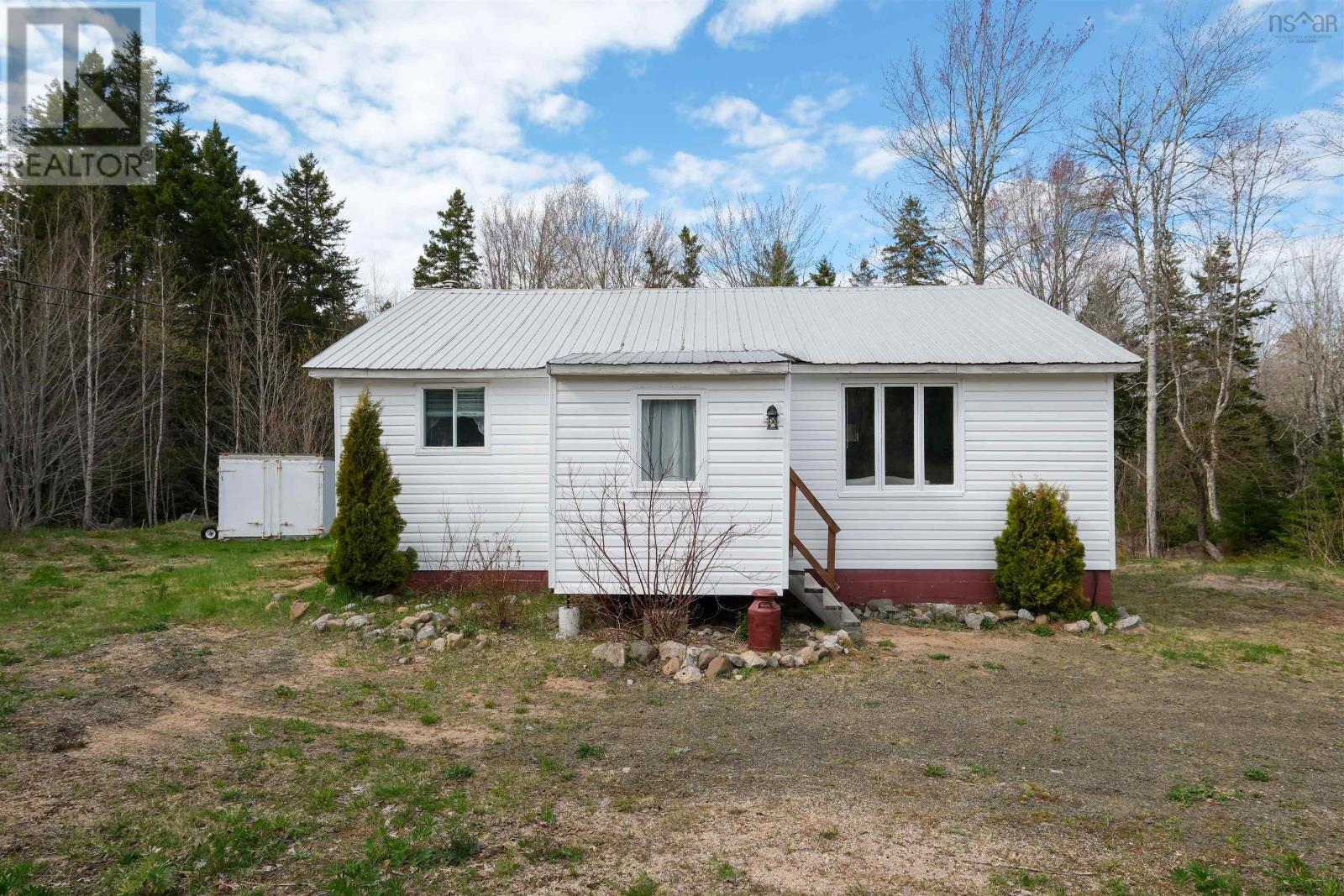 Property 7 of 25 of 1851 West Dalhousie Road
