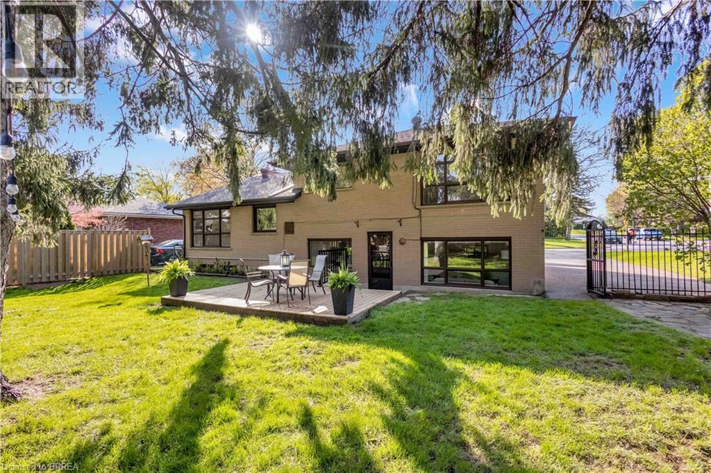 82 FORSYTHE Avenue, Brantford, Ontario, N3R3L8 — Photo 44