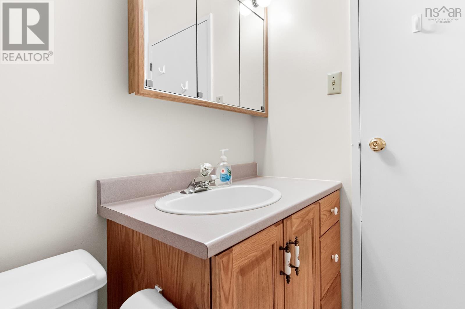 Property 26 of 33 of 302 5524 Heatherwood Court